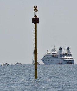 Meda Elastica Portofino dotata di galleggiante subacqueo 